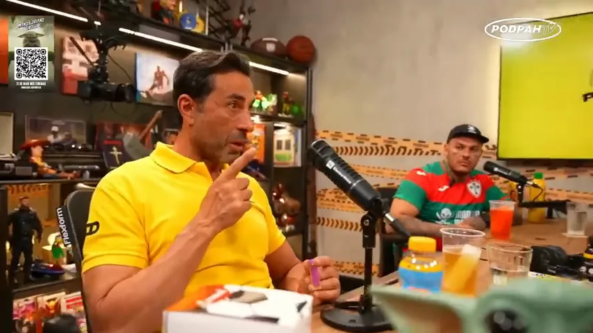 Scène originale du podcast Podpah.